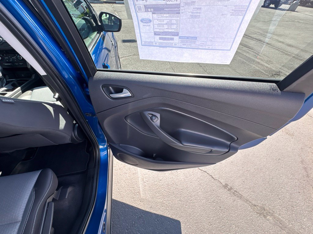 Used 2018 Ford Escape SE AWD/4WD image 25