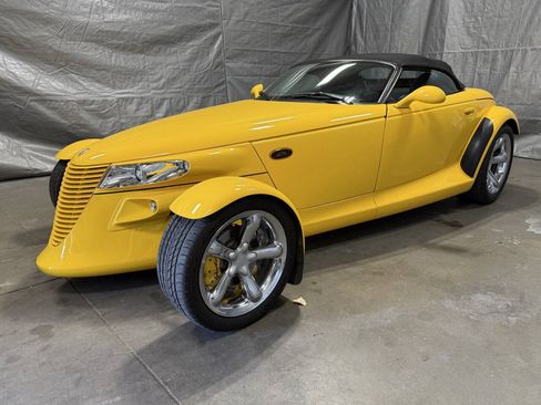 Used 1999 Plymouth Prowler RWD image 3