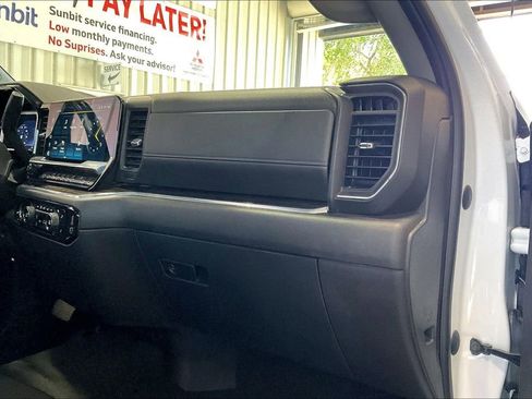 Used 2023 Chevrolet Silverado 1500 LT RWD image 23