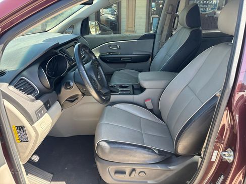 Used 2020 Kia Sedona EX FWD image 9