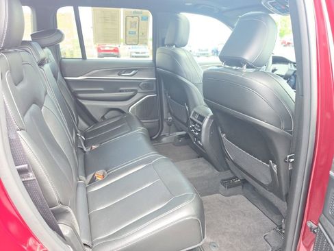 Used 2024 Jeep Grand Cherokee Limited 4xe AWD/4WD image 31