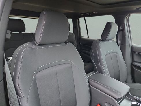New 2025 Jeep Grand Cherokee Laredo X RWD image 32