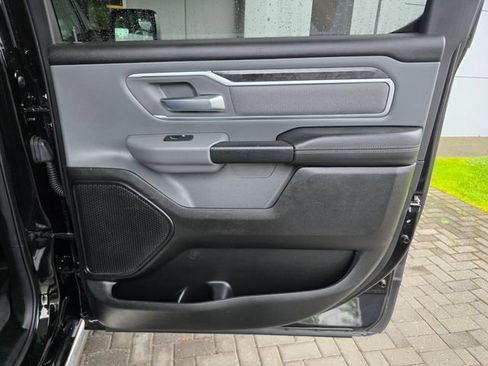 Used 2021 RAM 1500 Big Horn AWD/4WD image 12
