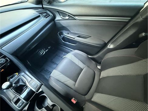 Used 2018 Honda Civic Si image 11
