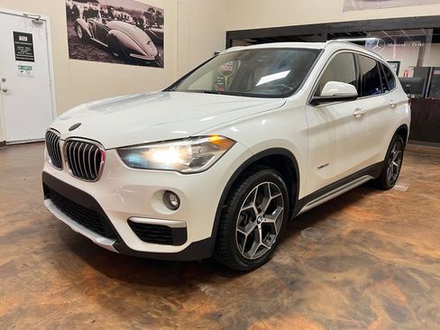 Used 2018 BMW X1 xDrive28i image 5