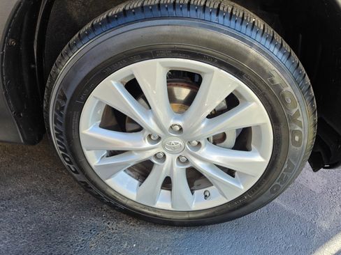 Used 2013 Toyota RAV4 Limited AWD/4WD image 13