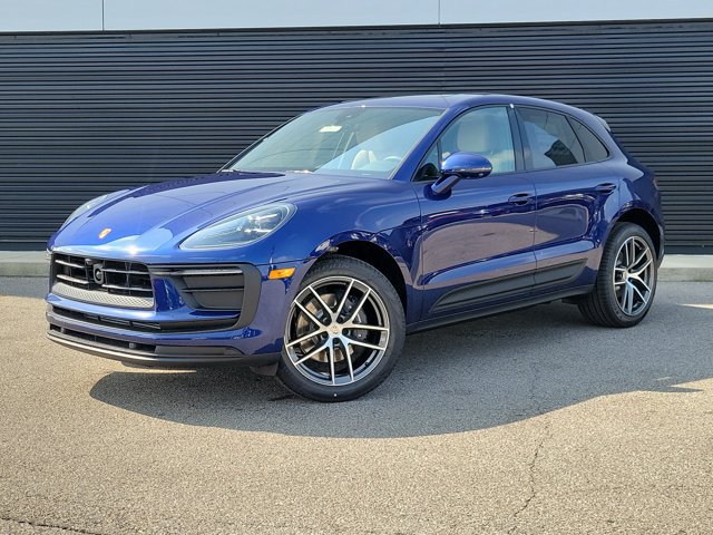 Used 2026 Porsche Macan AWD/4WD image 1