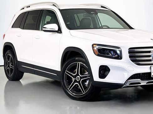 Used 2026 Mercedes-Benz GLB 250 image 14