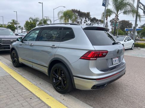 Used 2023 Volkswagen Tiguan SE R-Line FWD image 5