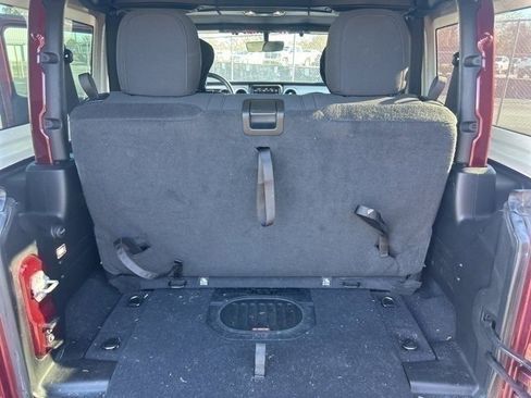 Used 2021 Jeep Wrangler Sport image 17