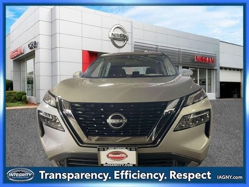 Certified 2023 Nissan Rogue SV AWD/4WD image 2