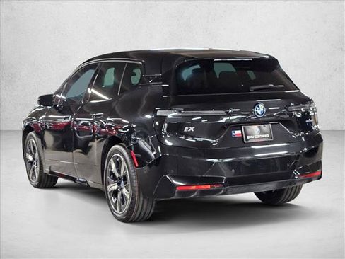 Used 2024 BMW iX xDrive50 w/ Premium Package AWD/4WD image 8