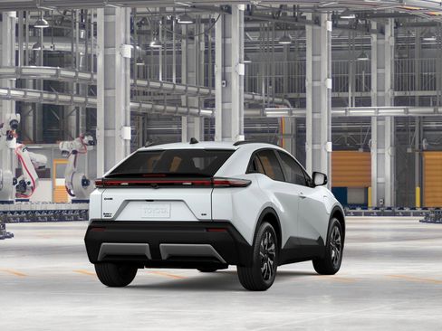 New 2026 Toyota C-HR AWD/4WD image 9