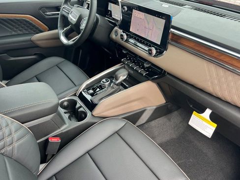 New 2026 GMC Canyon Denali image 12