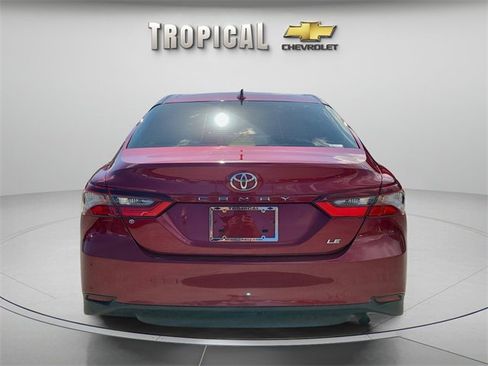 Used 2022 Toyota Camry LE image 3