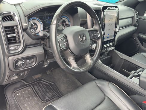 Used 2022 RAM 1500 Limited w/ Body Color Bumper Group AWD/4WD image 13