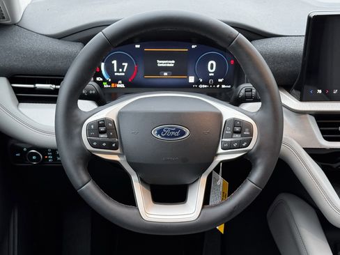 New 2026 Ford Explorer Active w/ Active Comfort Package image 15