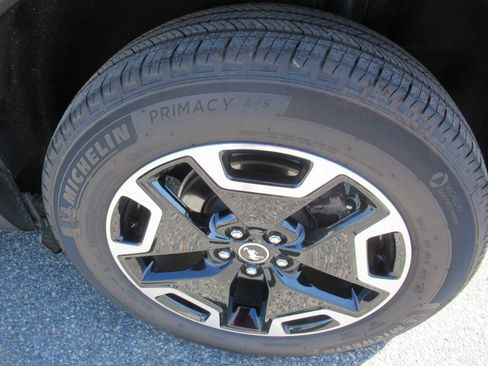Used 2024 Ford Bronco Sport Outer Banks w/ Tech Package AWD/4WD image 9