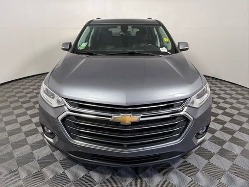 Used 2020 Chevrolet Traverse LT w/ LT Premium Package image 9