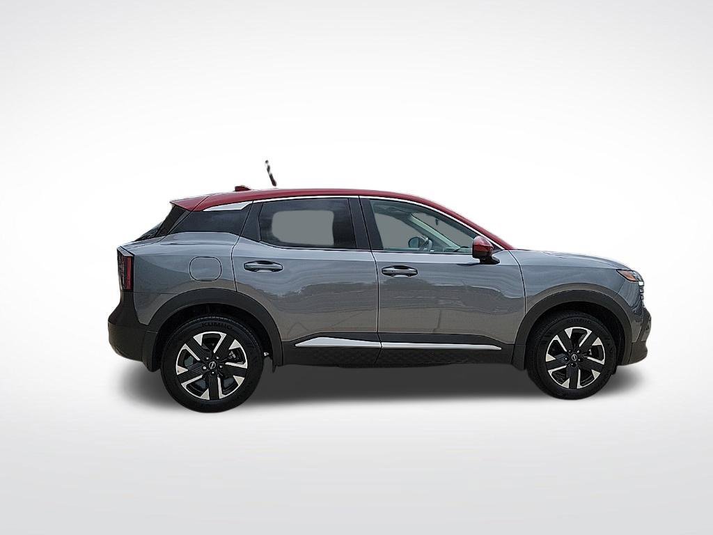 Certified 2025 Nissan Kicks SV AWD/4WD image 5