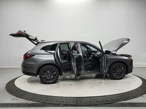 Used 2022 Acura MDX A-Spec image 16