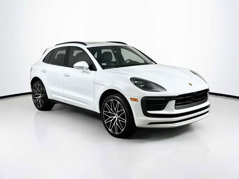 Certified 2026 Porsche Macan AWD/4WD image 7
