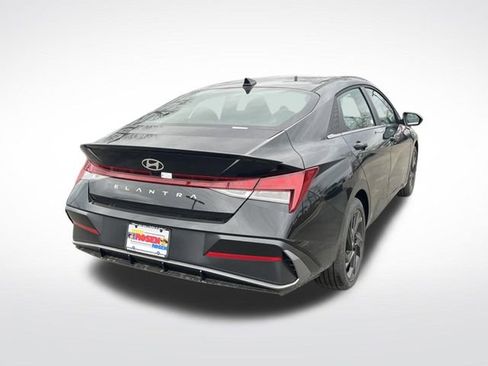 New 2026 Hyundai Elantra SEL Sport Premium FWD image 6
