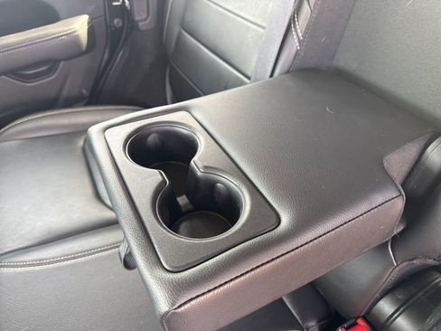 Used 2023 Jeep Wrangler Unlimited Sahara w/ Cold Weather Group image 33