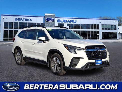 Used 2023 Subaru Ascent Premium w/ Convenience Package image 1