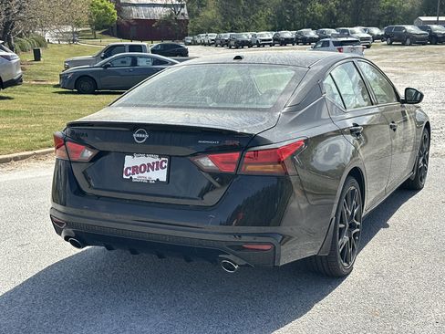 New 2026 Nissan Altima 2.5 SR w/ SR Midnight Edition Package FWD image 5