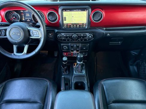 Used 2020 Jeep Gladiator Rubicon image 3