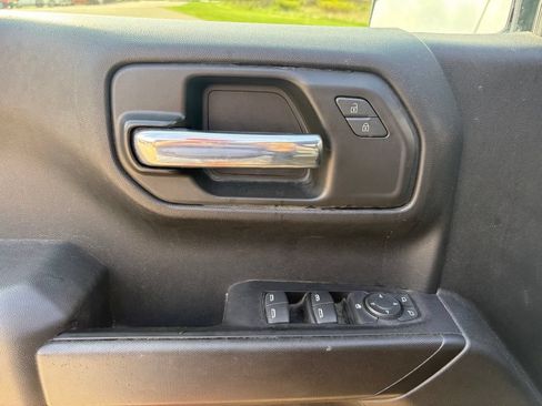 Used 2023 Chevrolet Silverado 1500 Custom w/ Rally Edition AWD/4WD image 11