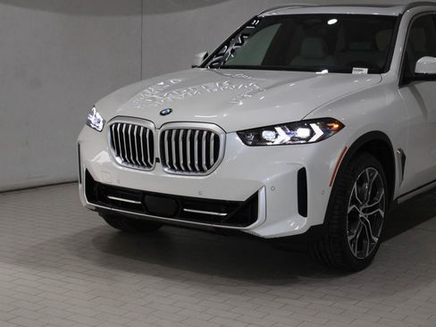 Used 2026 BMW X5 xDrive40i AWD/4WD image 2