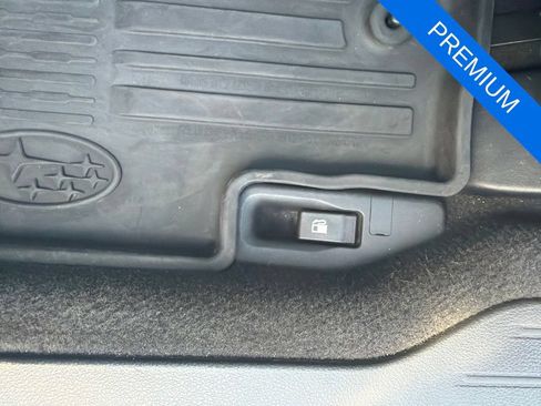 Used 2018 Subaru Outback 2.5i Premium AWD/4WD image 13