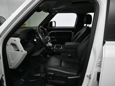 Used 2022 Land Rover Defender 110 S image 12