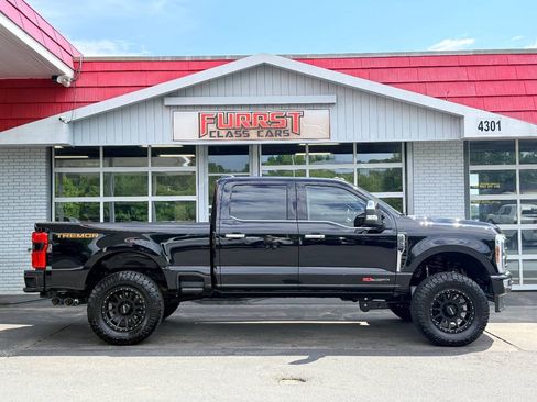 Used 2024 Ford F250 Platinum w/ Tremor Off-Road Package AWD/4WD image 2