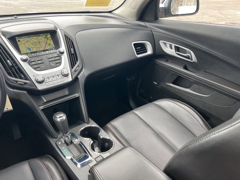 Used 2016 Chevrolet Equinox LTZ w/ Enhanced Convenience Package image 20