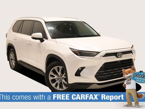 Used 2024 Toyota Grand Highlander Limited image 2