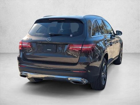 Used 2018 Mercedes-Benz GLC 300 image 3