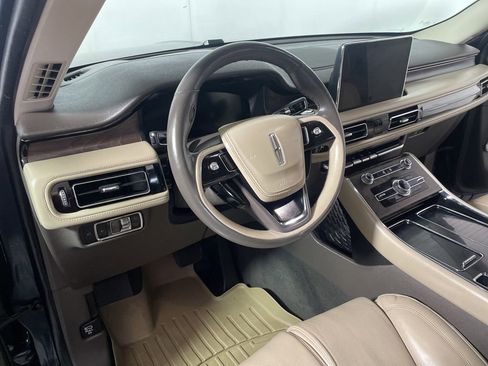 Used 2023 Lincoln Aviator Reserve w/ Equipment Group 201A AWD/4WD image 8