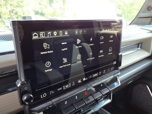New 2026 GMC Hummer EV 4x4 Crew Cab image 33