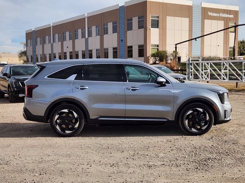 New 2026 Kia Sorento EX w/ EX Premium Package AWD/4WD image 2