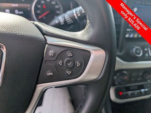 Used 2023 GMC Acadia SLT AWD/4WD image 18