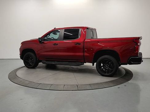 Used 2025 Chevrolet Silverado 1500 LT Trail Boss w/ Convenience Package II AWD/4WD image 6