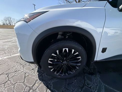 New 2026 Nissan Rogue SV image 10