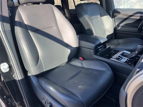 Used 2021 Lexus GX 460 Luxury w/ Sport Design Package image 28