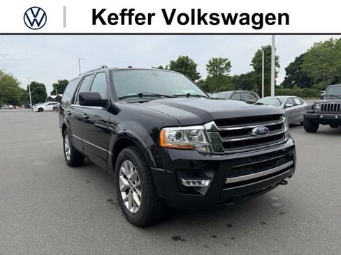 Used 2017 Ford Expedition Limited w/ Equipment Group 301A AWD/4WD image 7
