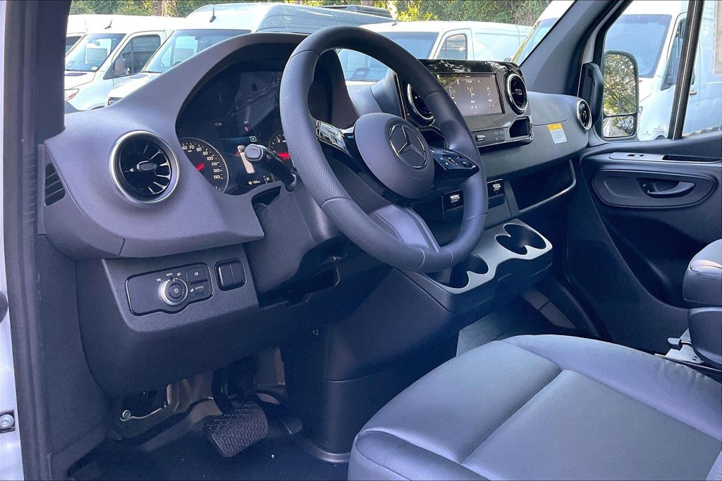 New 2026 Mercedes-Benz Sprinter 2500 image 5