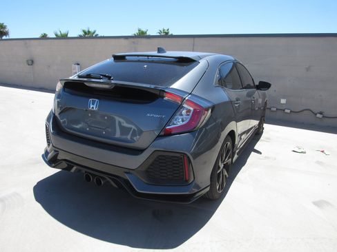 Used 2017 Honda Civic Sport image 3