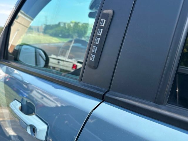 Used 2022 Ford Maverick Lariat w/ Lariat Luxury Package FWD image 5
